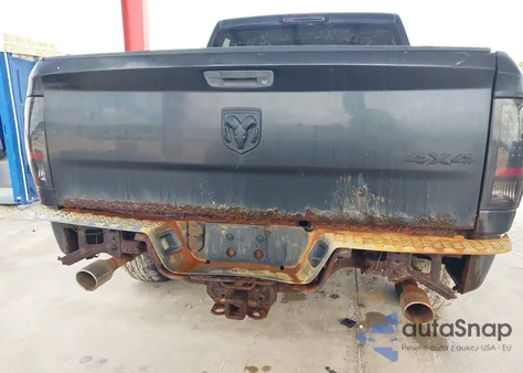 2015 Ram 1500 Express z USA, uszkodzony, nr VIN 3C6RR7KTXFG676545